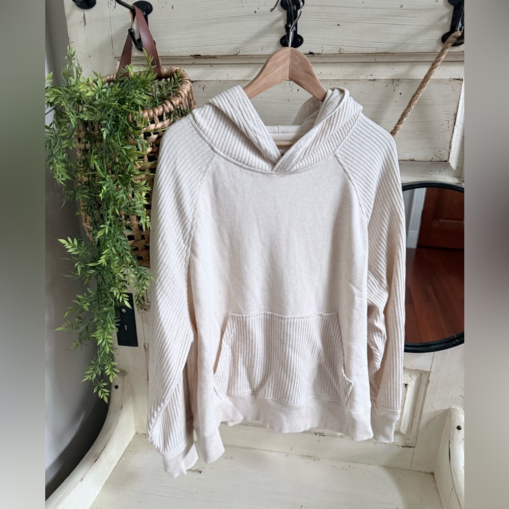 Cream Aerie hoodie